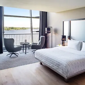 Le Meridien מלון