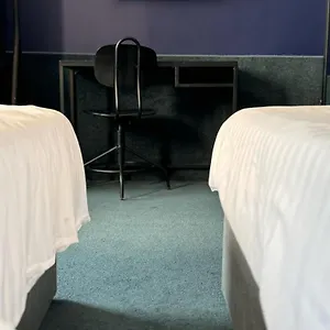 Check-in Hotel