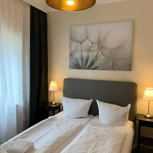 Otel Bee Fang, Hamburg